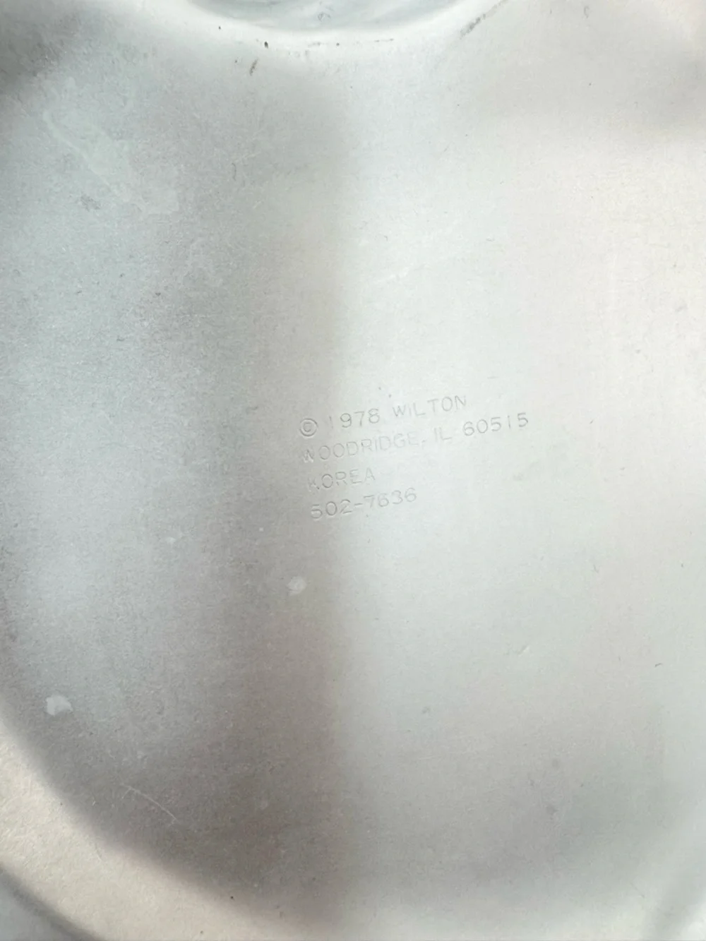Vintage 1978 Wilton Silver Puppy Cake Mold